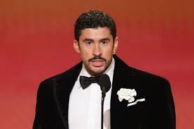 باد باني في حفل جوائز الغرامي (Grammy Awards)