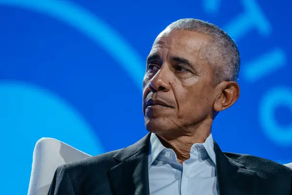 اعتقال باراك اوباما