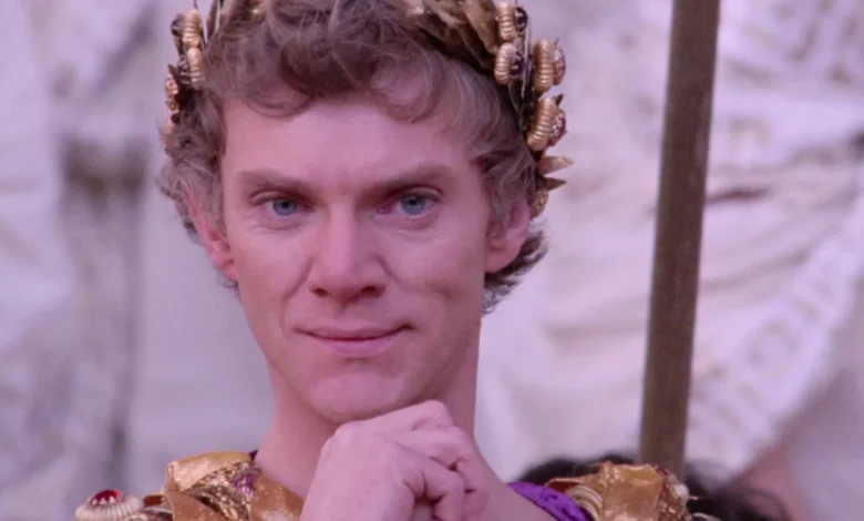 مسرحية كاليجولا ألبير كامو