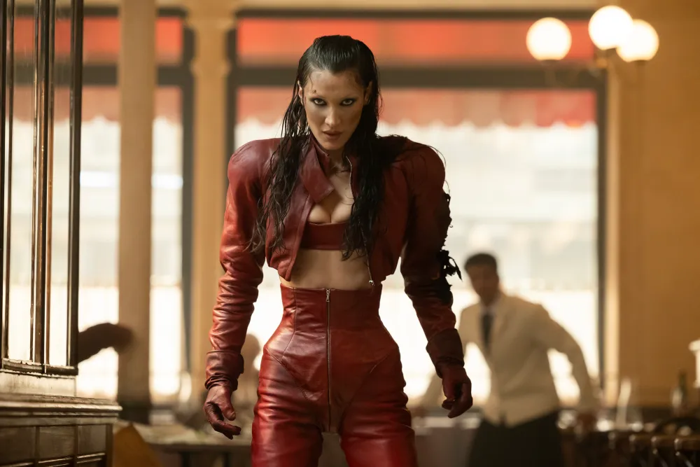 الجميلة The Beauty 2026 رايان مورفي